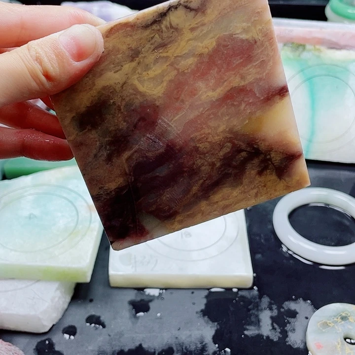 石英质玉未镶嵌颈饰定制