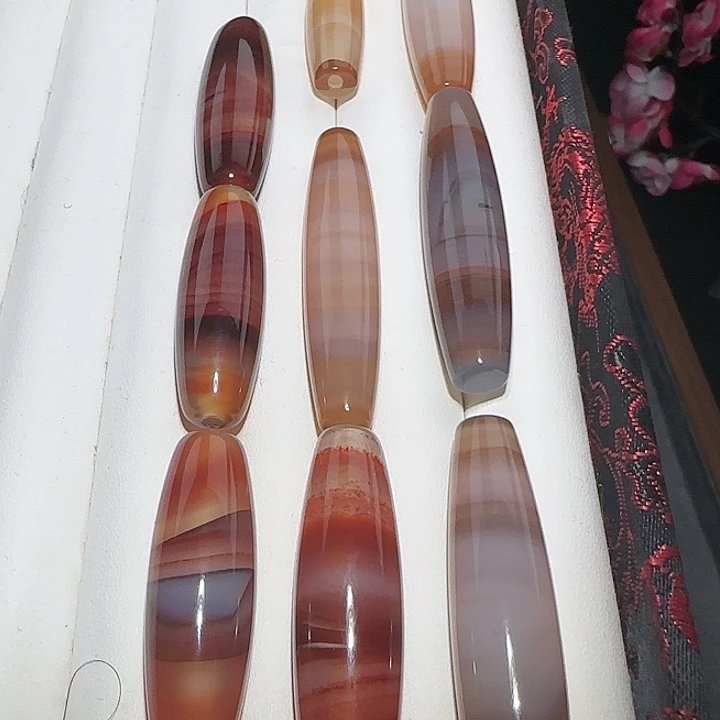 玛瑙/玉髓颈饰未镶嵌龍***晨