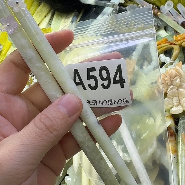 妞***妞蛇纹石玉合金发饰