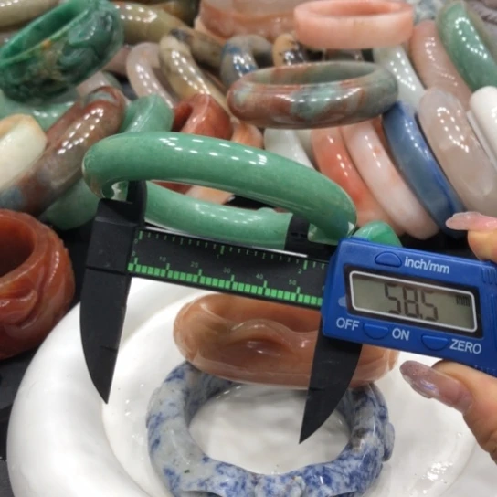 未镶嵌石英质玉珠宝半成品13