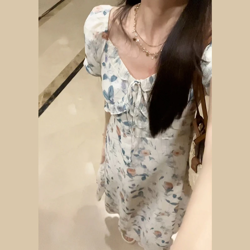 3634茶歇法式泡泡袖碎花连衣裙子女装产地好物夏季海边度假长裙