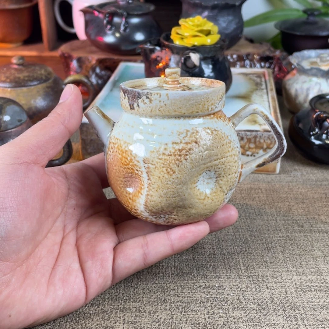 问道壶。  容量150。中白壶