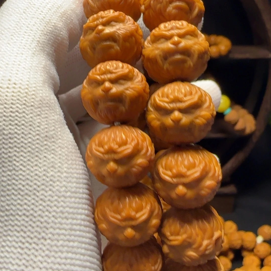 *****吊坠猴头核桃猴头