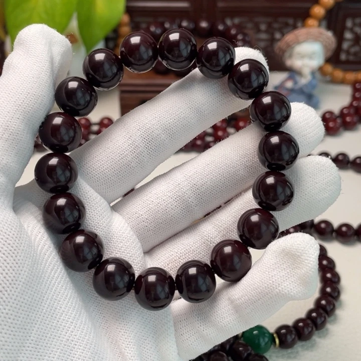 星***。猴头核桃吊坠猴头手串