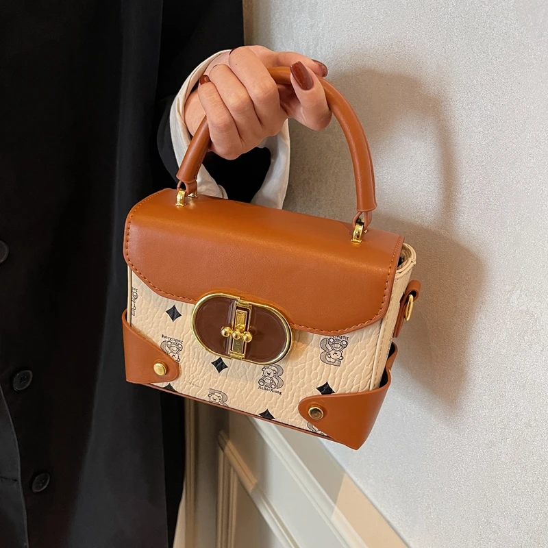 高级感包包女2025新款春夏流行百搭斜挎包时尚超火手提盒子小方包