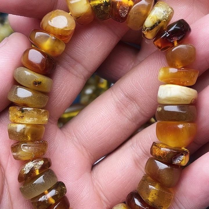 琥珀未镶嵌珠宝奇石
