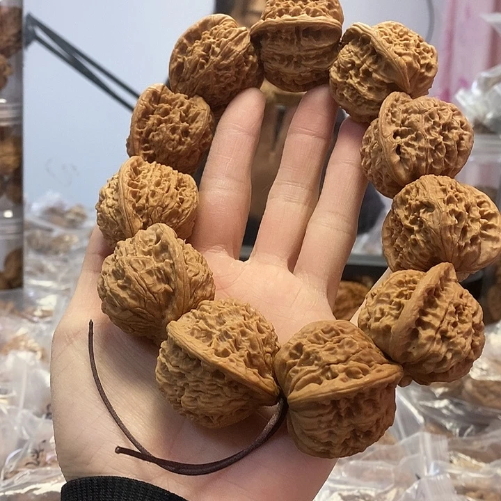 把件文玩核桃37红狮子手持