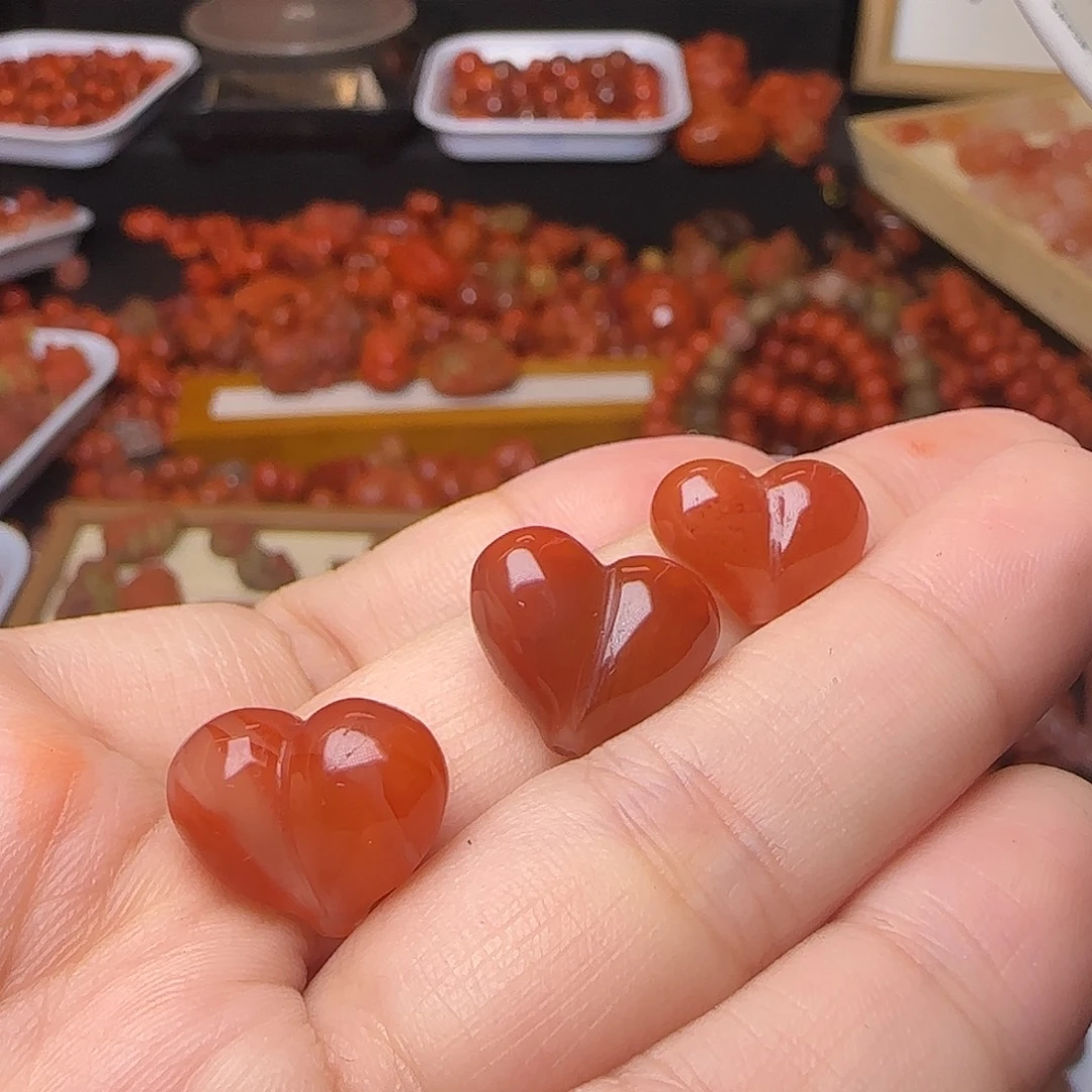 南红玛瑙未镶嵌颈饰