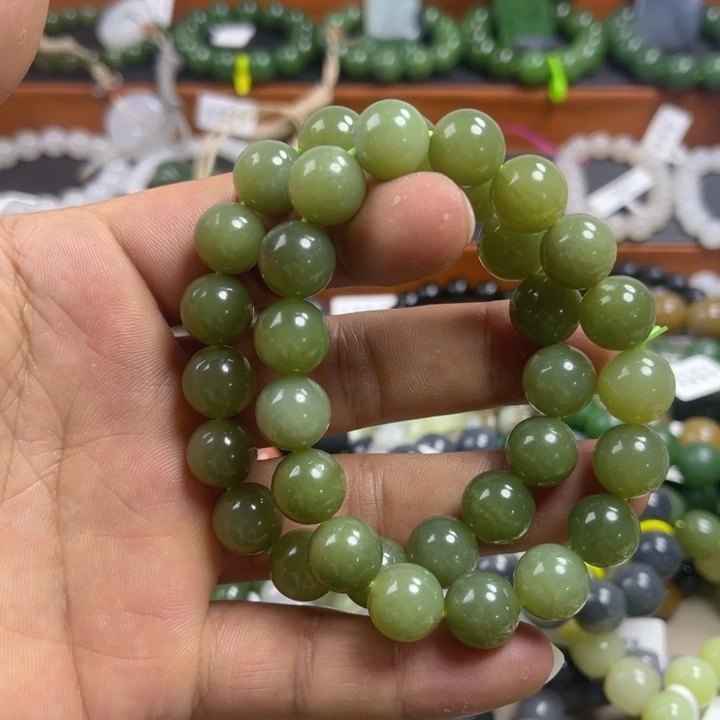 和田玉未镶嵌手串