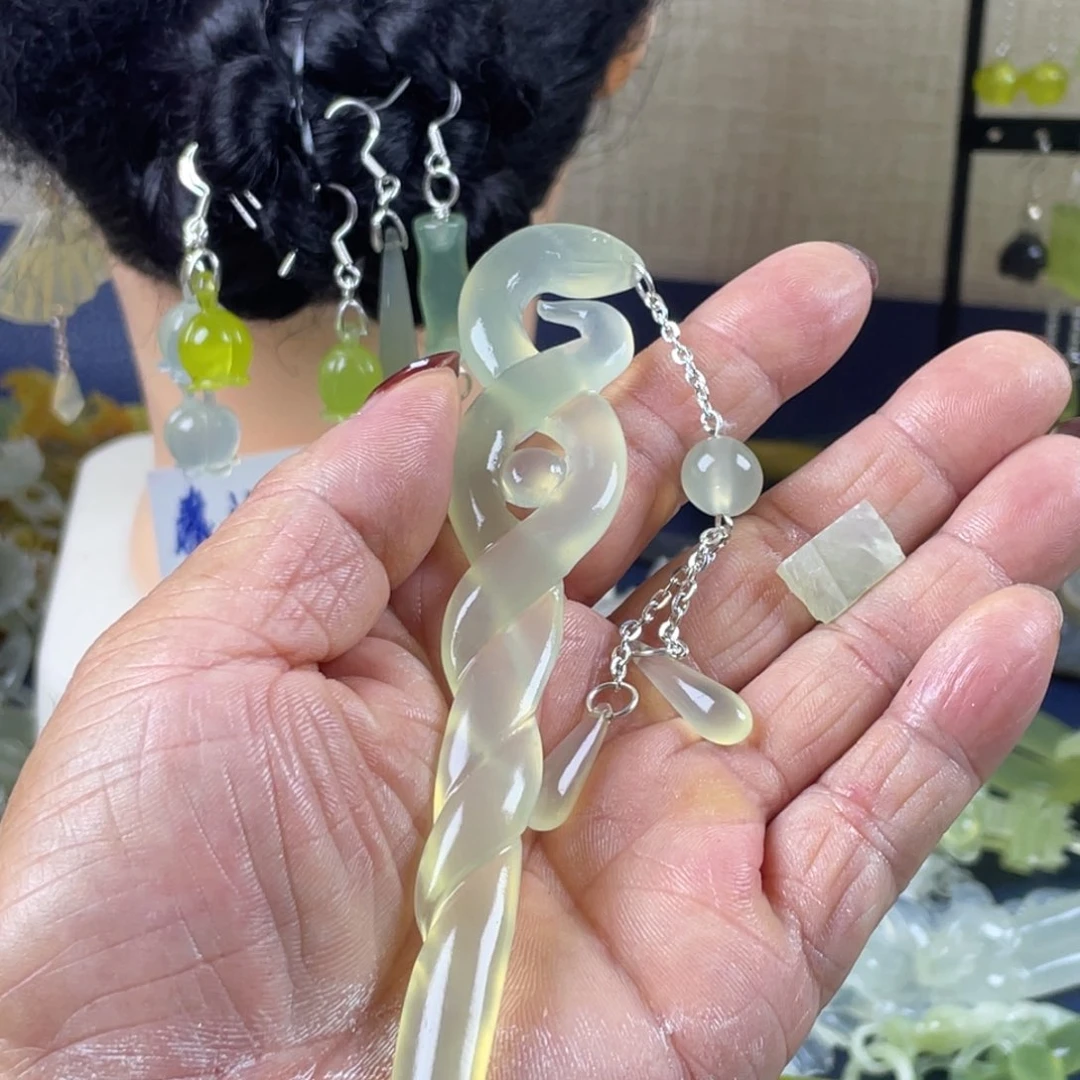何***雅蛇纹石玉未镶嵌发饰