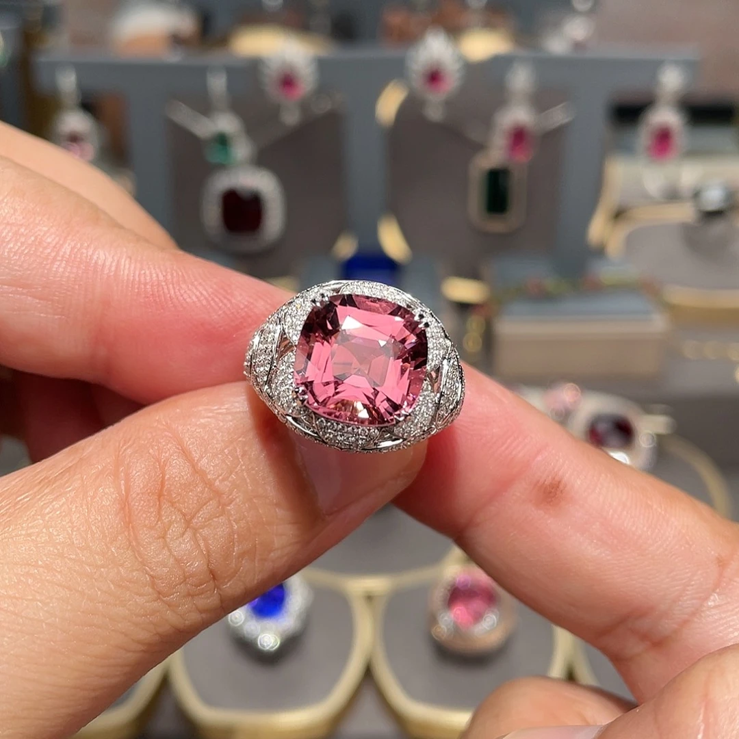 18K金镶嵌戒指碧玺7.13ct