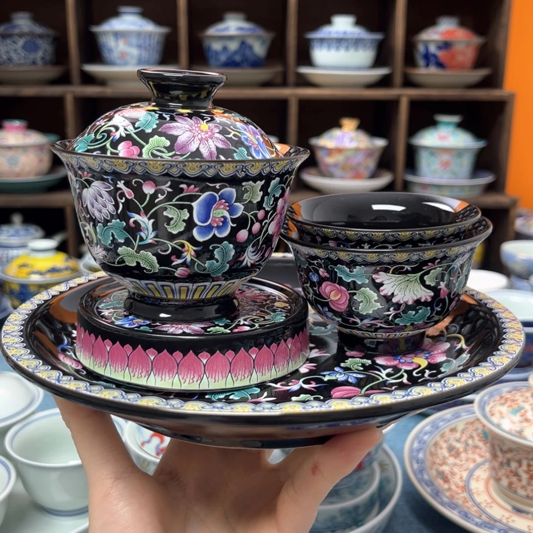 乌金釉上新珐琅彩五件套