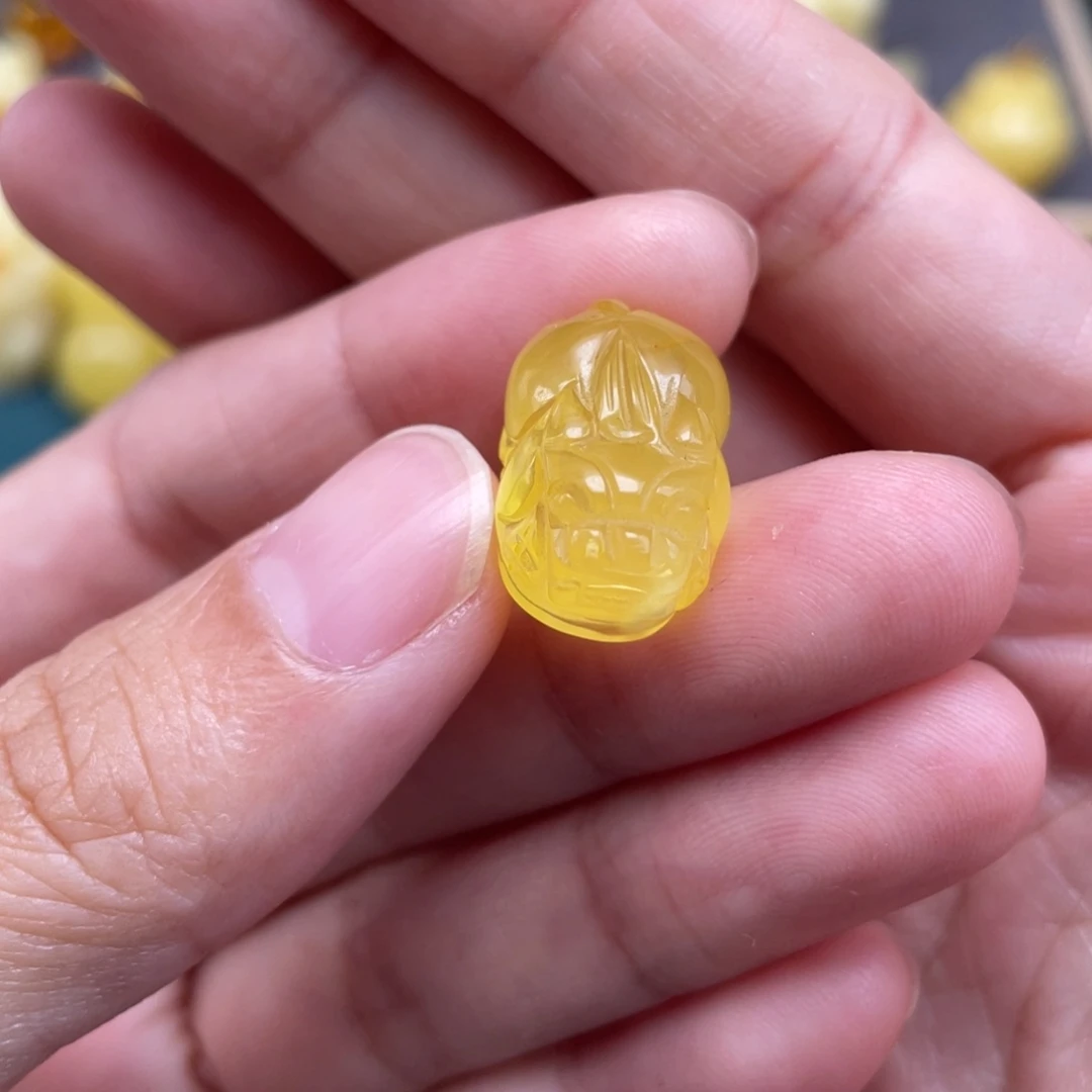 裸石琥珀未镶嵌蜜蜡