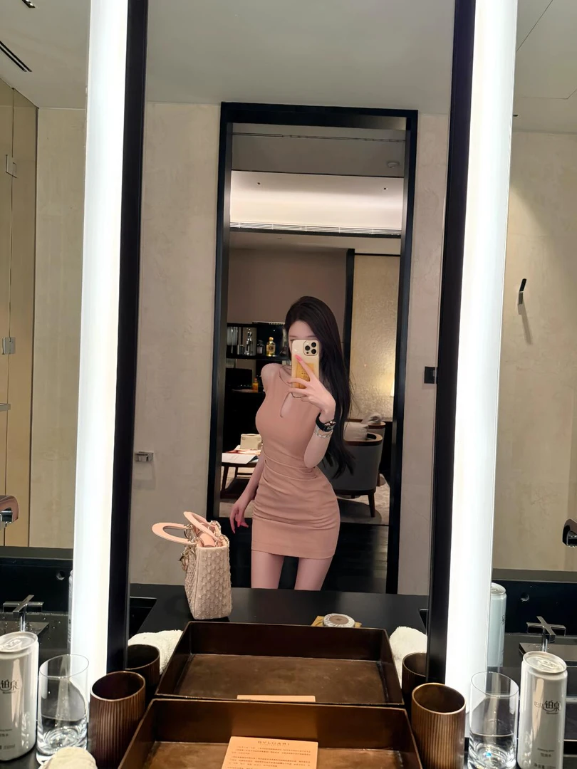 纯欲女友 气质水滴镂空收腰吊带连衣裙纯欲风辣妹性感包臀短裙女