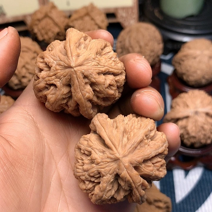 吊坠文玩核桃大**哥粗筋