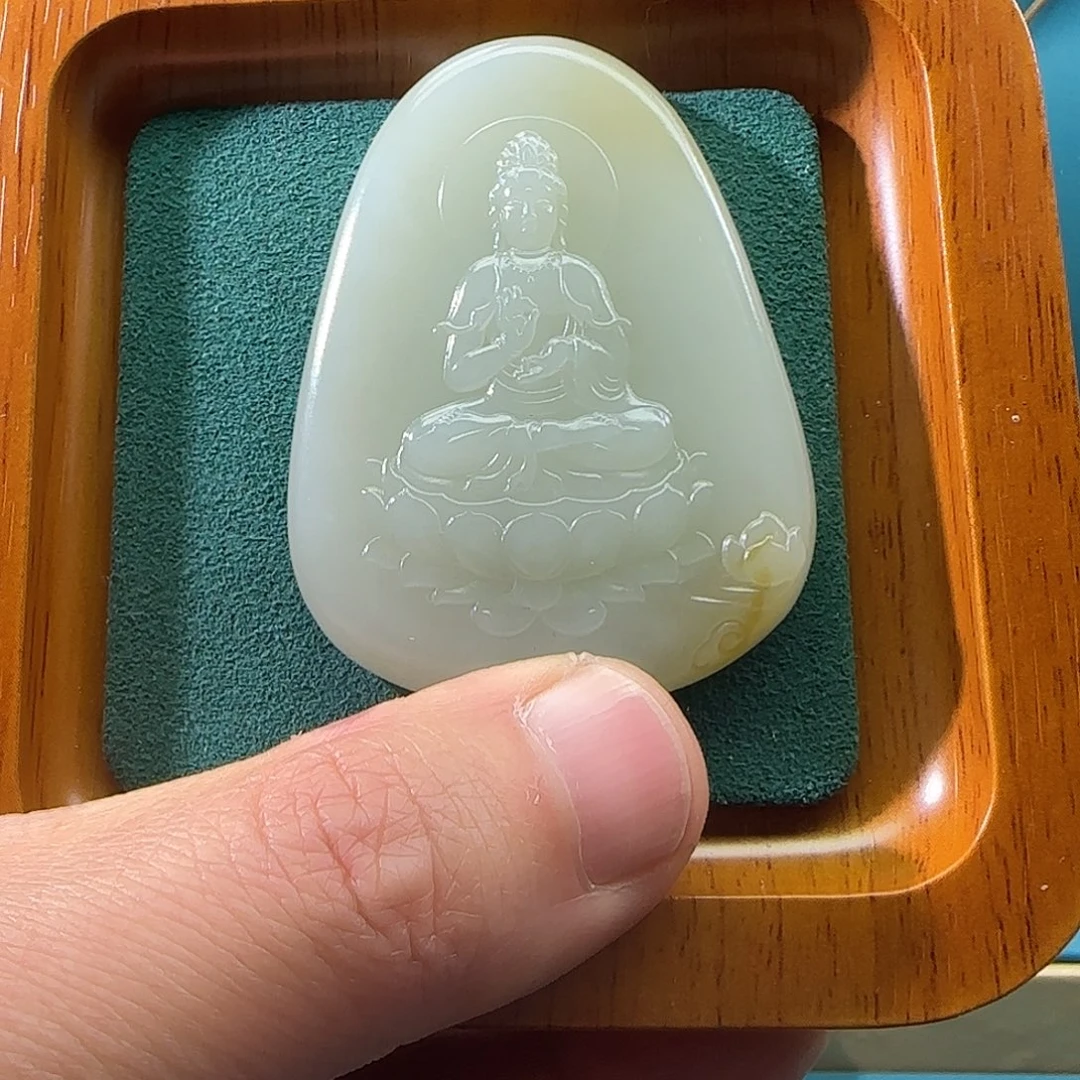 和田玉（糖玉）颈饰未镶嵌梦*缘