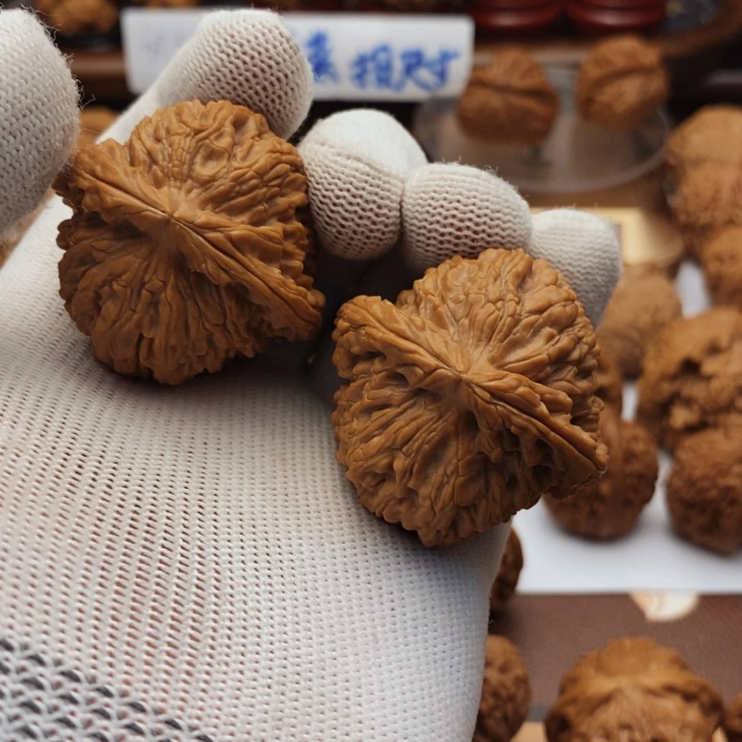 文玩核桃吊坠南疆