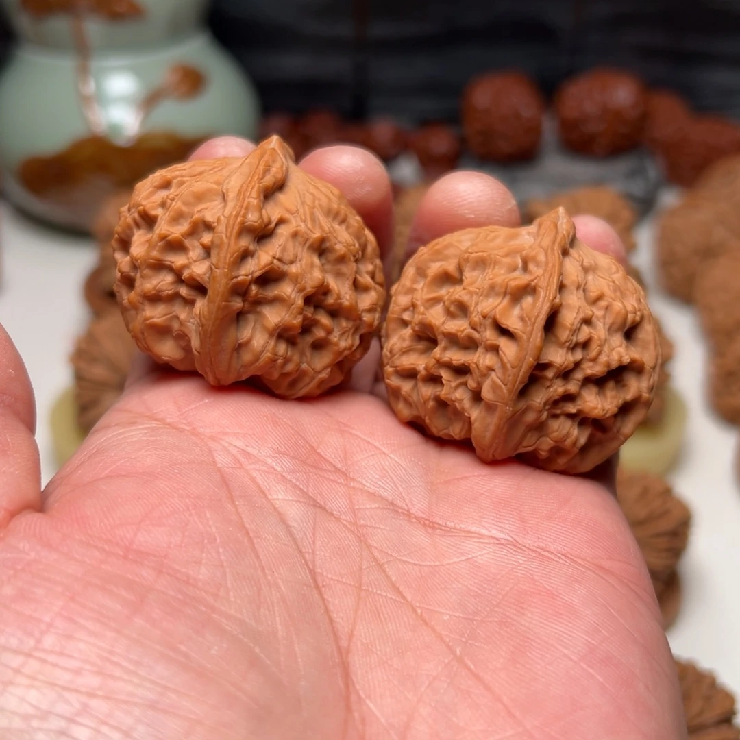 文玩核桃把件迎新价43玉枕