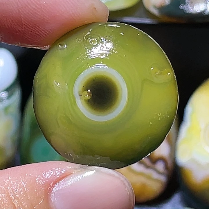 玛瑙/玉髓未镶嵌珠宝奇石