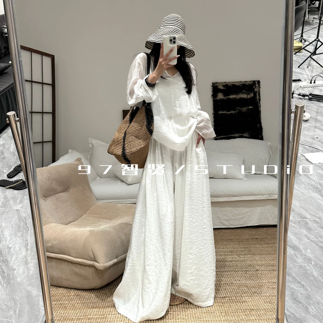 智贤 【宽松极简防晒飘逸感V领大甩裤显瘦套装】