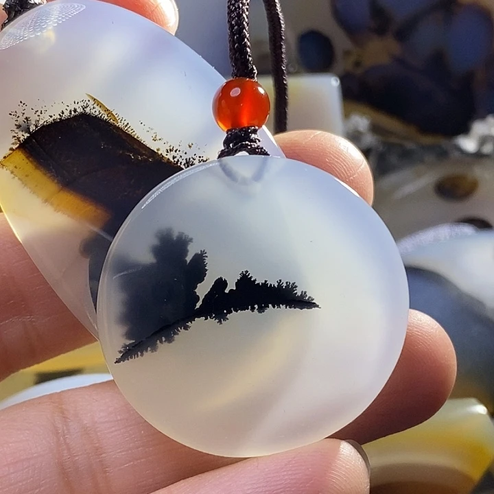 未镶嵌颈饰玛瑙/玉髓俺**下