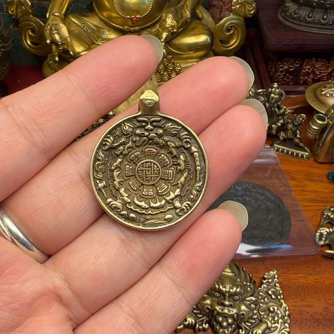 合***尘泥塑藏式风格牌子