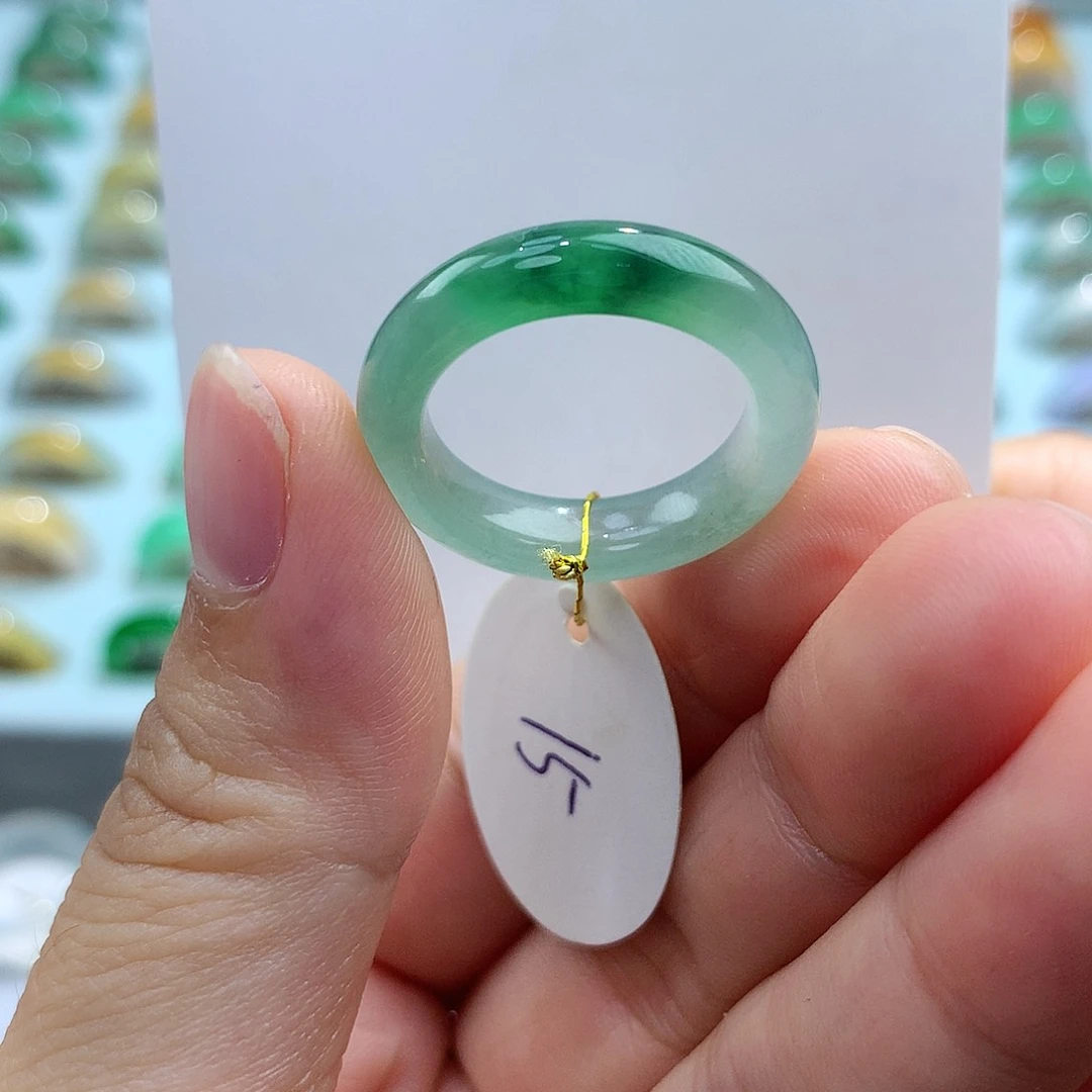 翡翠戒指未镶嵌15圈