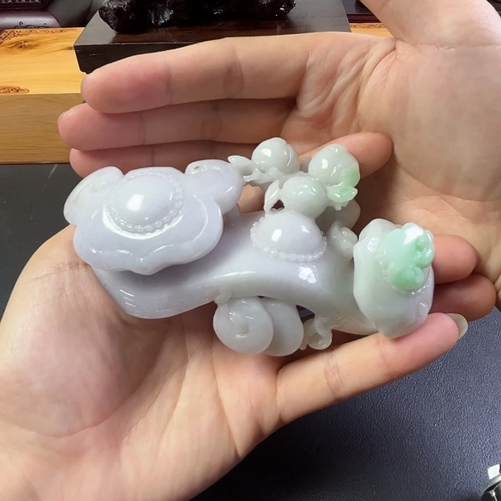 翡翠未镶嵌摆件翡翠