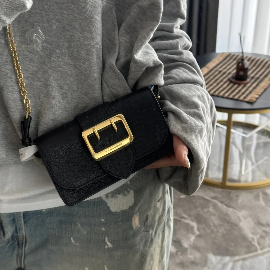 95新 BURBERRY/博柏利 發發中古·黑金斜挎woc包斜挎包