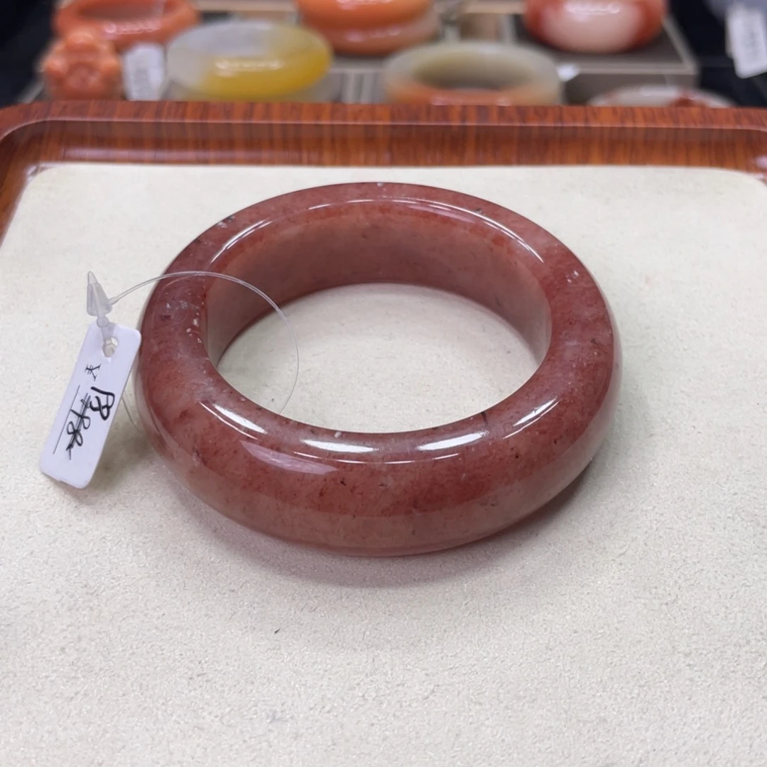 未镶嵌手镯石英岩玉微瑕