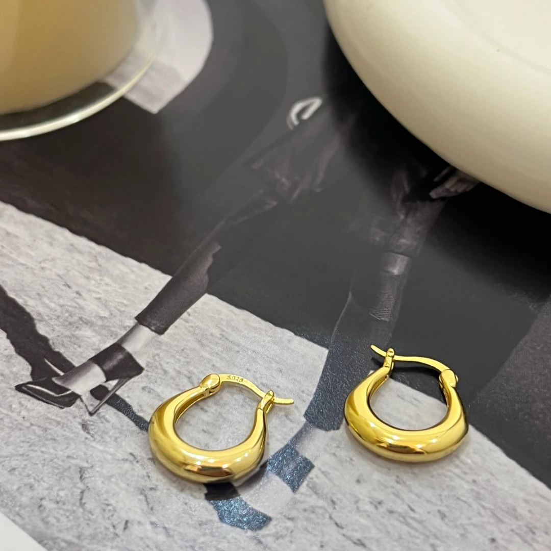 925银耳饰 S925银月牙水滴小耳扣简约小众时尚百搭冷淡风耳环