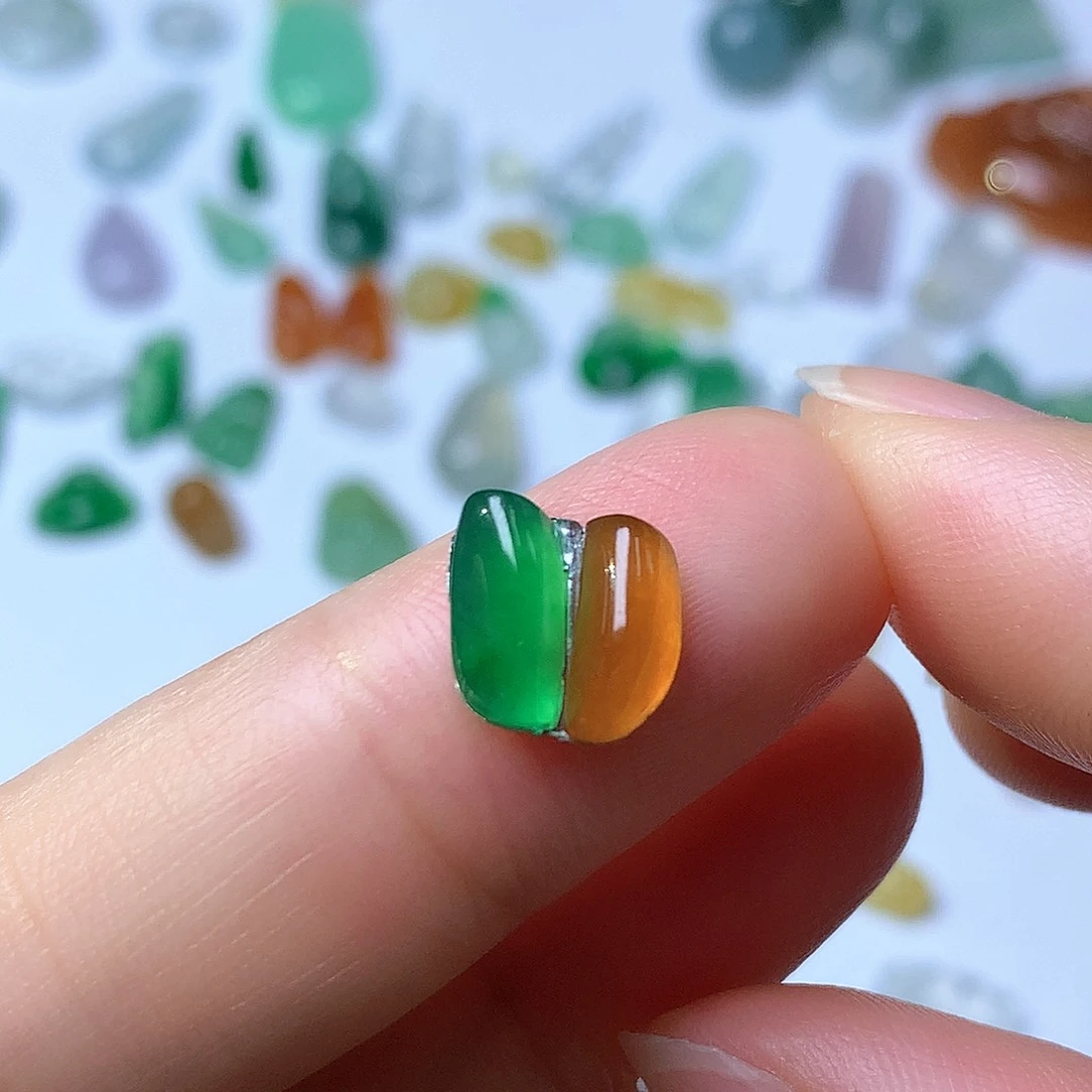 翡翠未镶嵌颈饰随形