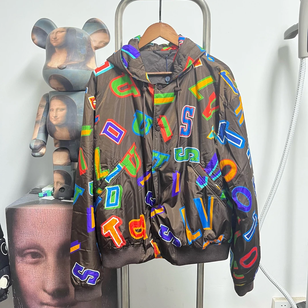 全新未使用 LouisVuitton/路易威登 nba联名M0402 52码 Y62 X64