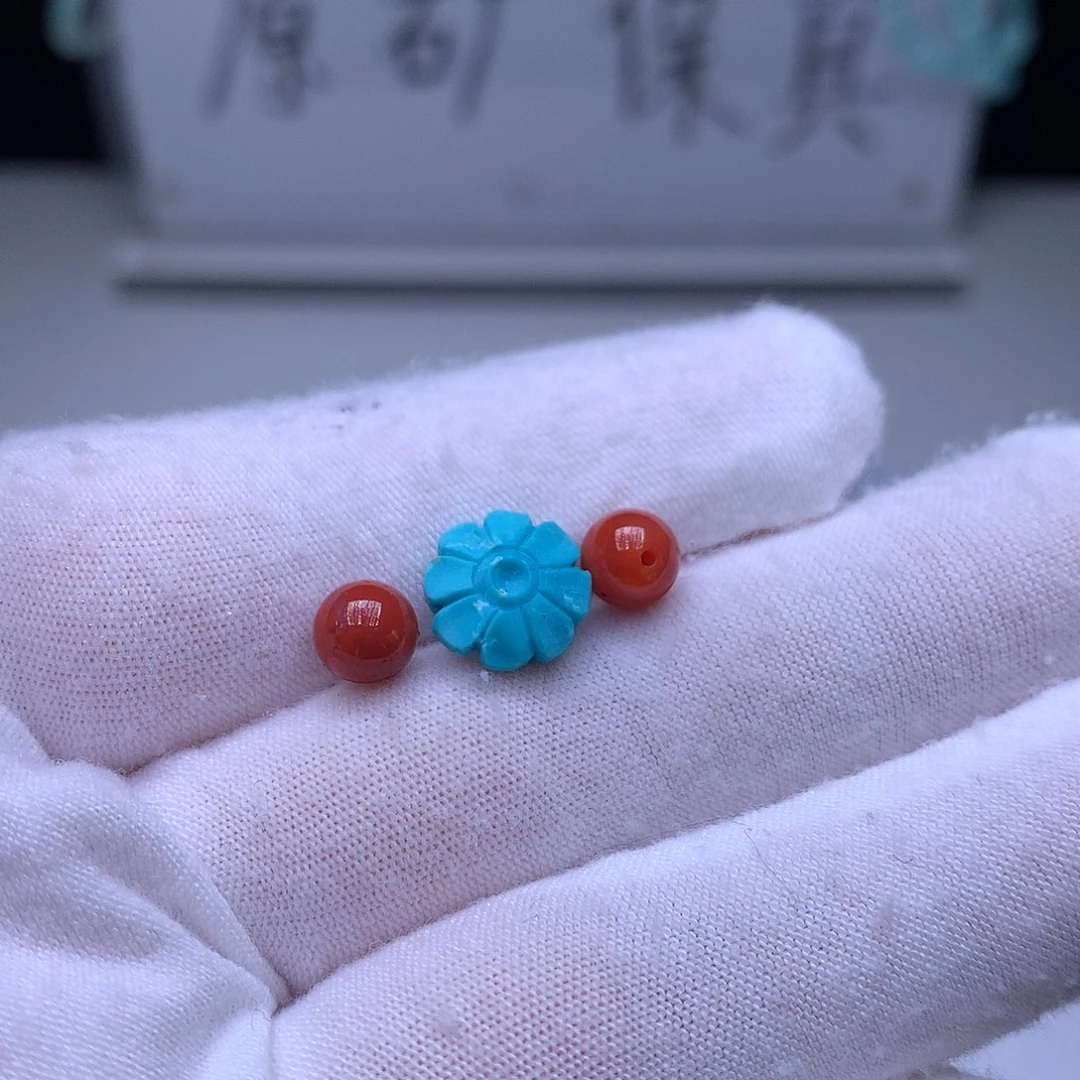南红玛瑙未镶嵌珠宝奇石