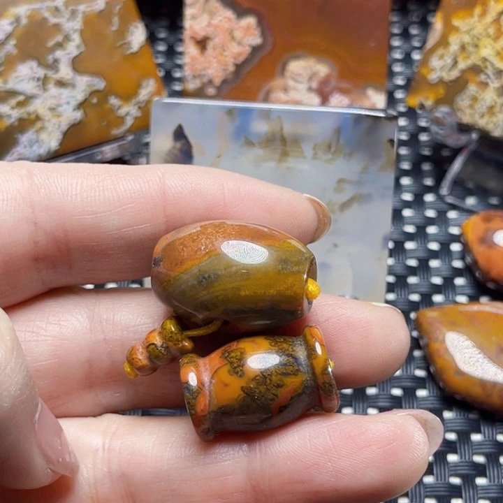 玛瑙/玉髓颈饰未镶嵌烂**生