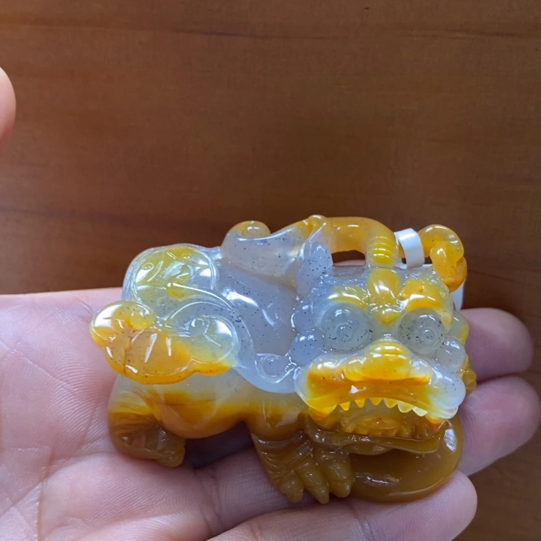 家***e石英质玉（黄龙玉）未镶嵌颈饰