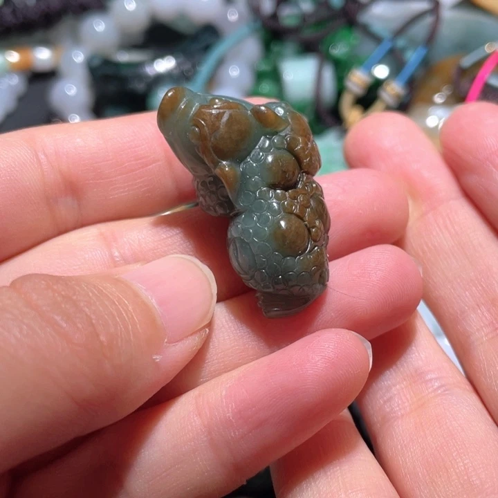 【闪购商品】翡翠颈饰未镶嵌天然翡翠