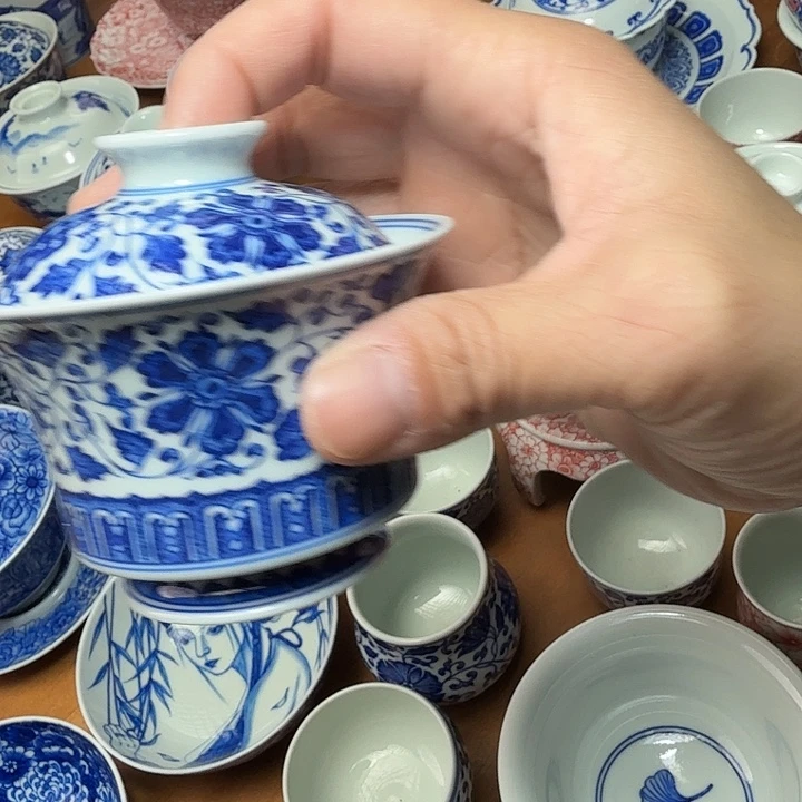 手绘缠枝莲福利款二才盖碗