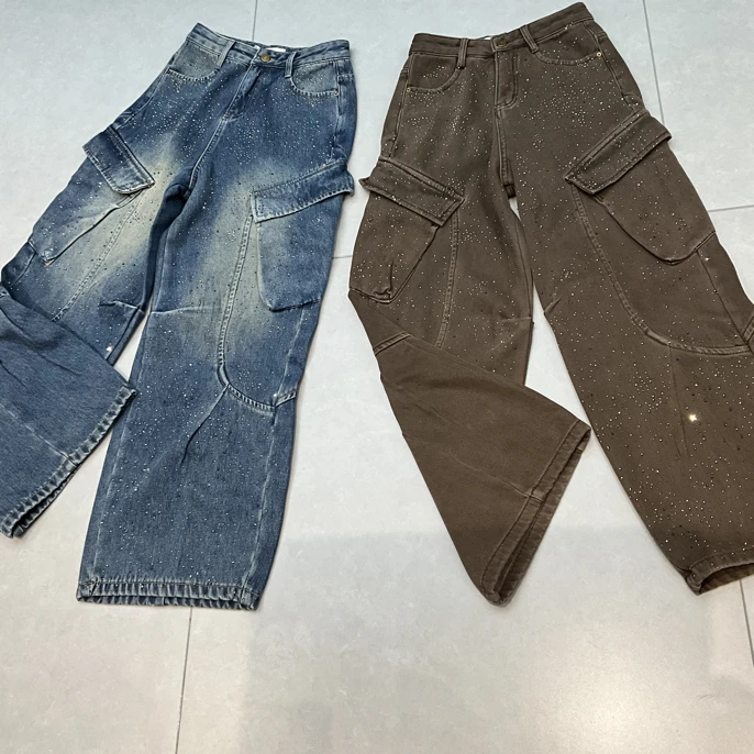 冬季加绒工装大口袋烫钻阔腿牛仔裤高腰水洗复古潮流显瘦百搭长裤