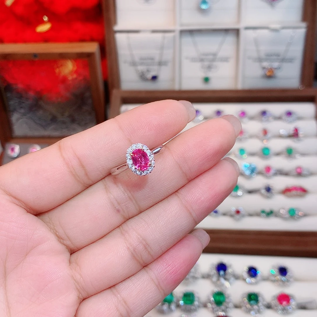 戒指18K金镶嵌尖晶石0.85ct/七天无理由