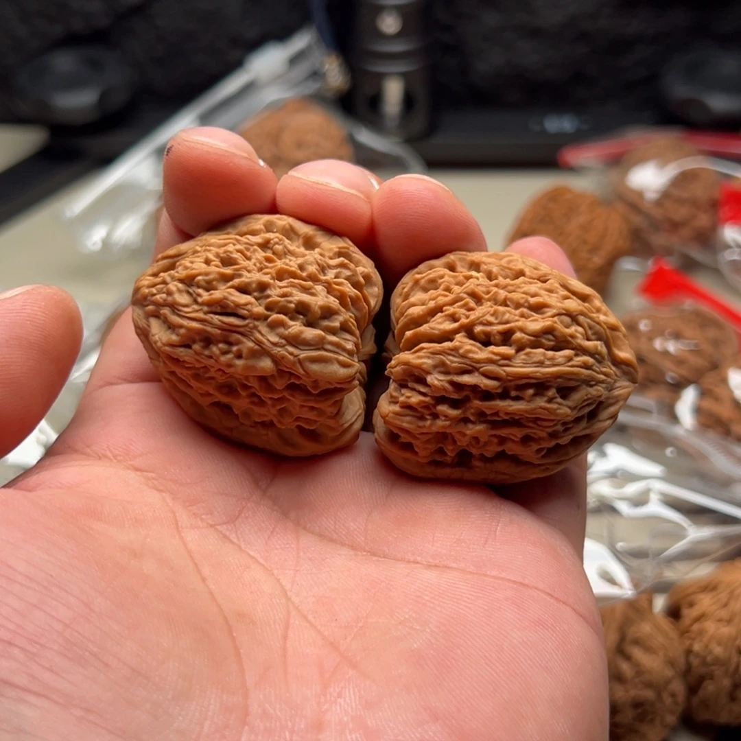 利***制吊坠文玩核桃南疆38