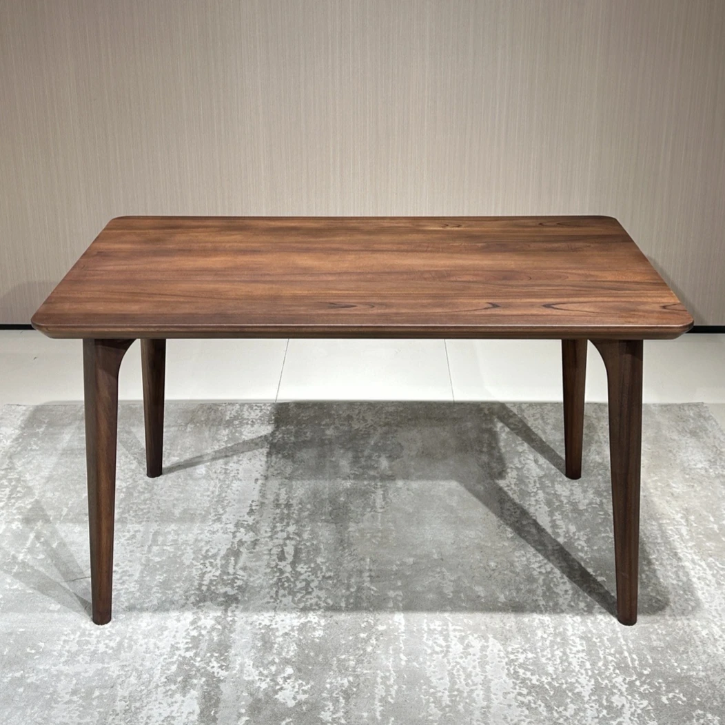 黑胡桃实木餐桌家用极简餐厅长方形吃饭桌实木餐桌椅