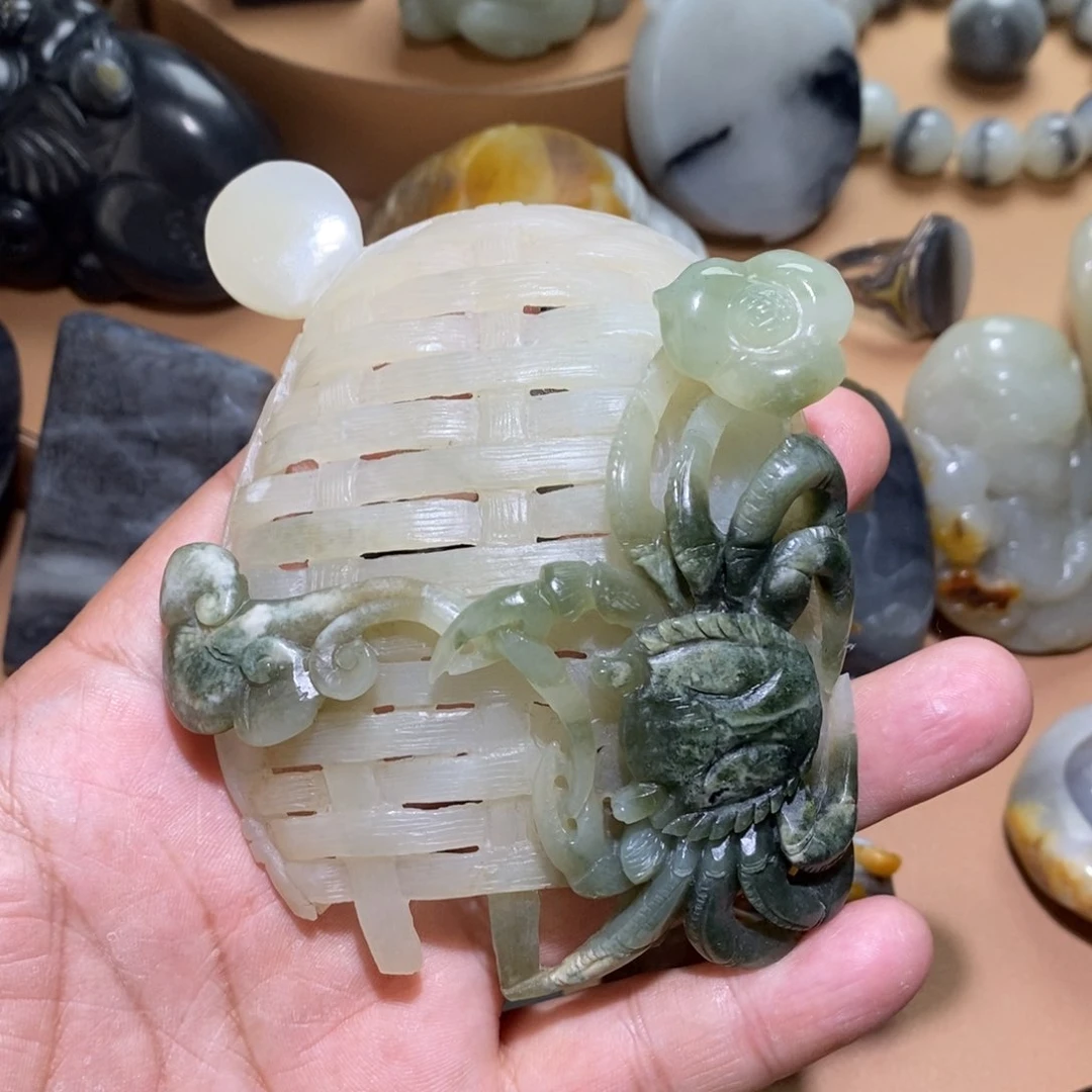 未镶嵌和田玉摆件