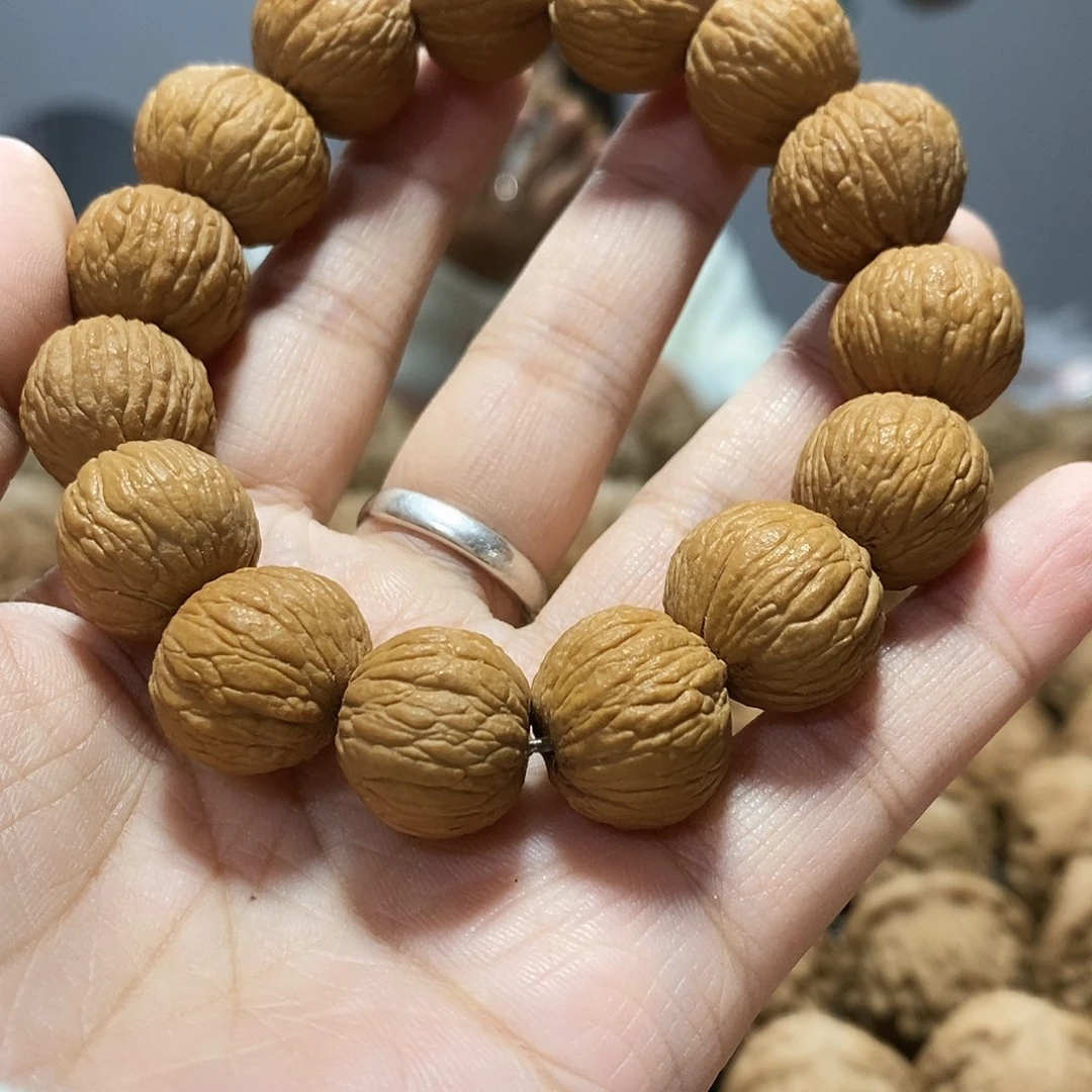 文玩核桃吊坠猴头菇