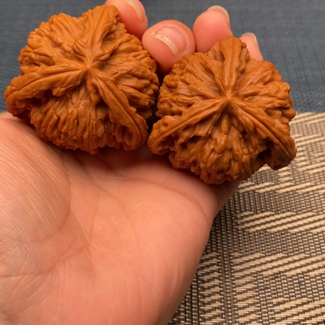 *****吊坠文玩核桃三棱