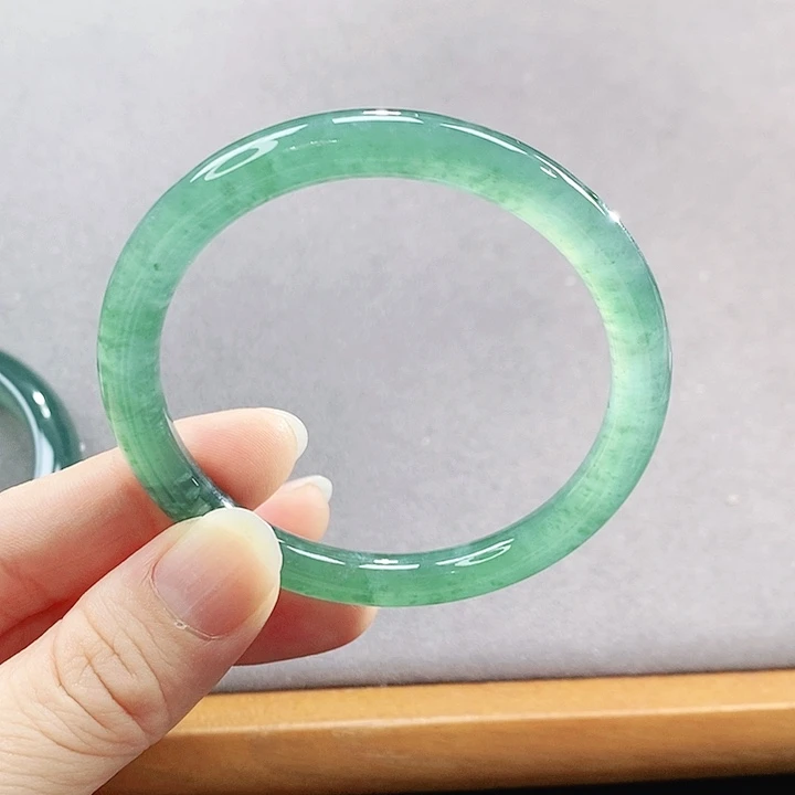 【闪购商品】未镶嵌手镯翡翠