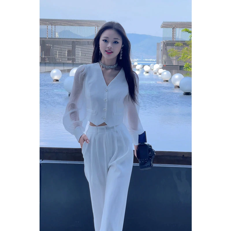 格润雅轻奢风套装女装2025新款秋季V领衬衫高腰阔腿裤时尚两件套