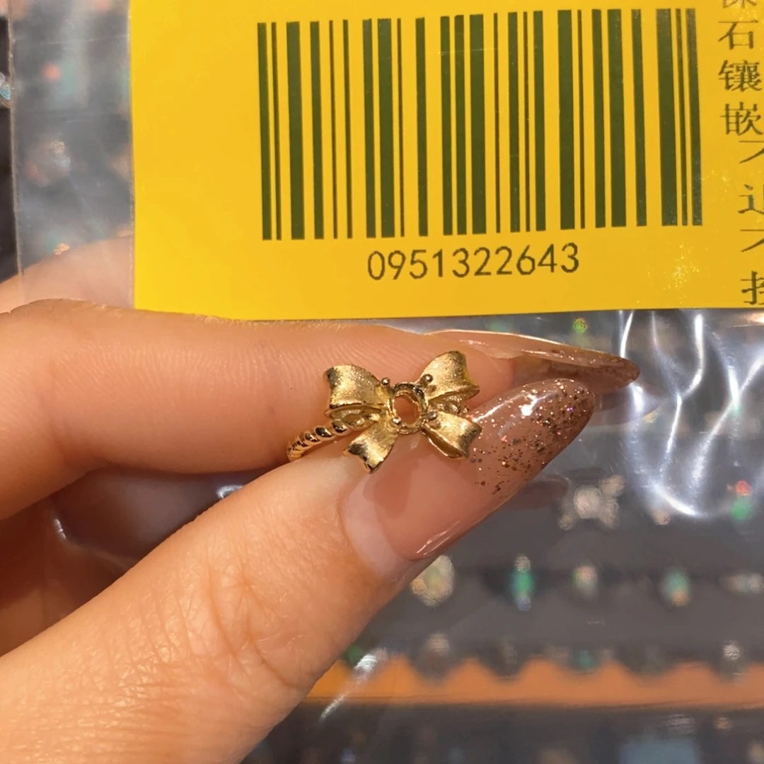 欧泊欧泊戒指银S925镶嵌L****?