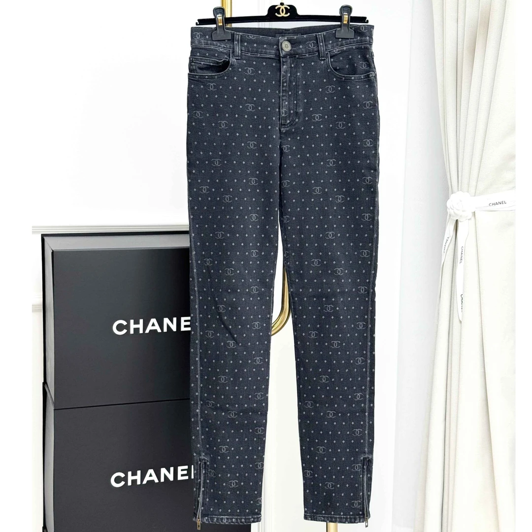 99新 Chanel/香奈儿 38码23P深灰色波点小脚牛仔裤