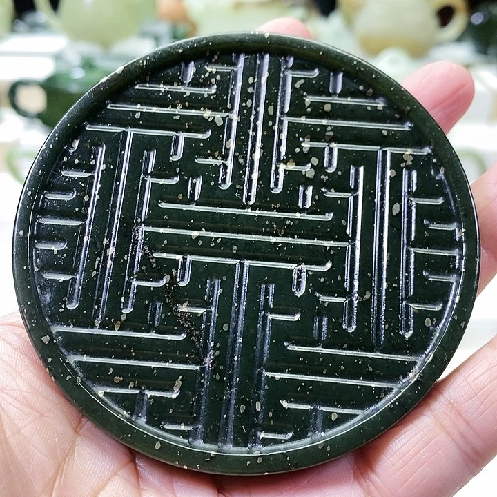 和田玉未镶嵌挂件杯垫